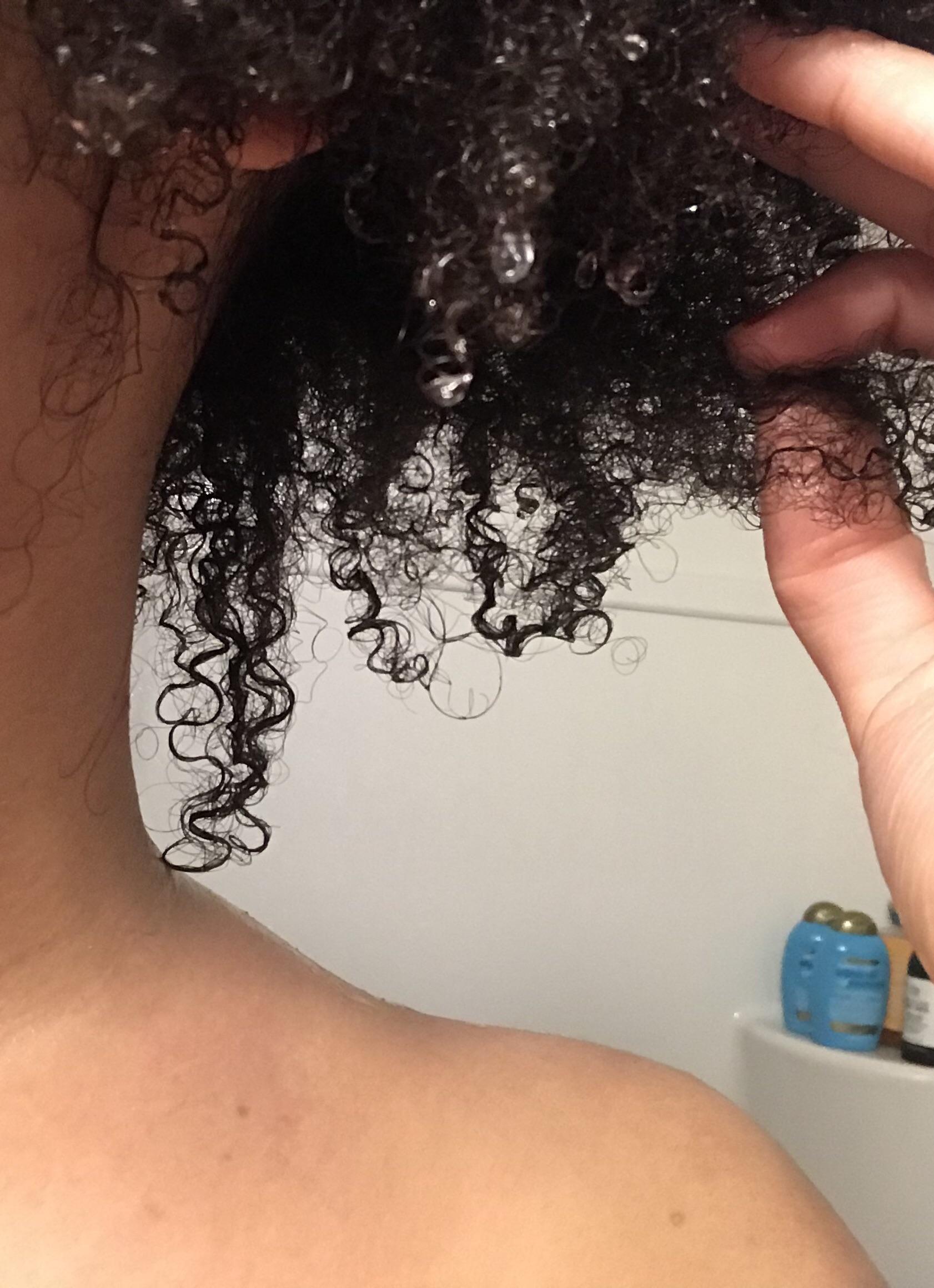 Can someone help me find my hair type/ give me tips on how to combat frizz?